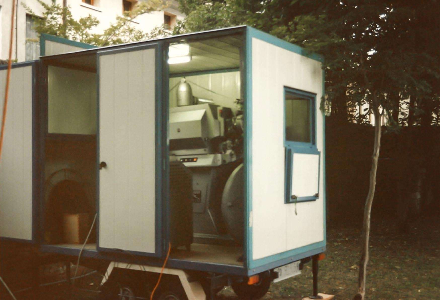 Le cabine cinematografiche diventano mobili. Castelfranco Veneto, Treviso